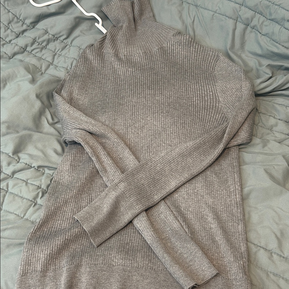 Time and Tru Gray Turtleneck Sweater